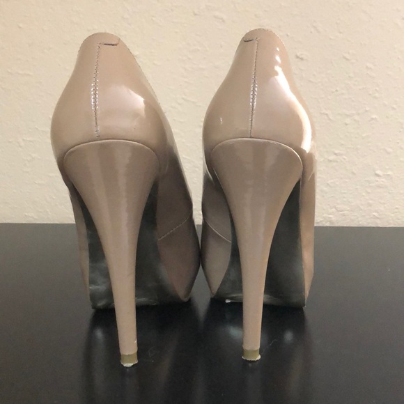 Tan Steve Madden platform heels - Picture 4 of 7